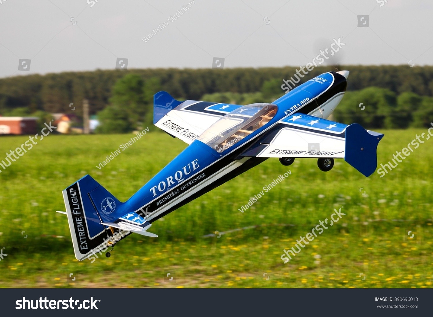 Extra 300
